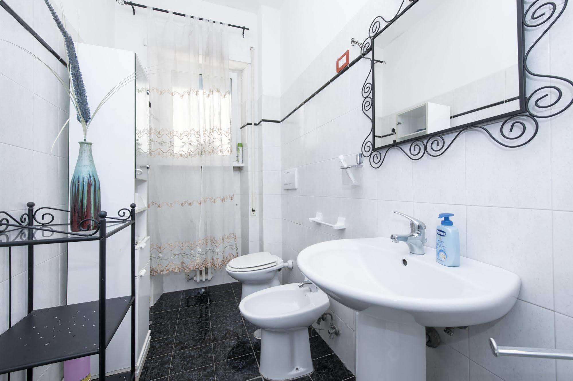 روما B&B A Room For Holiday المظهر الخارجي الصورة