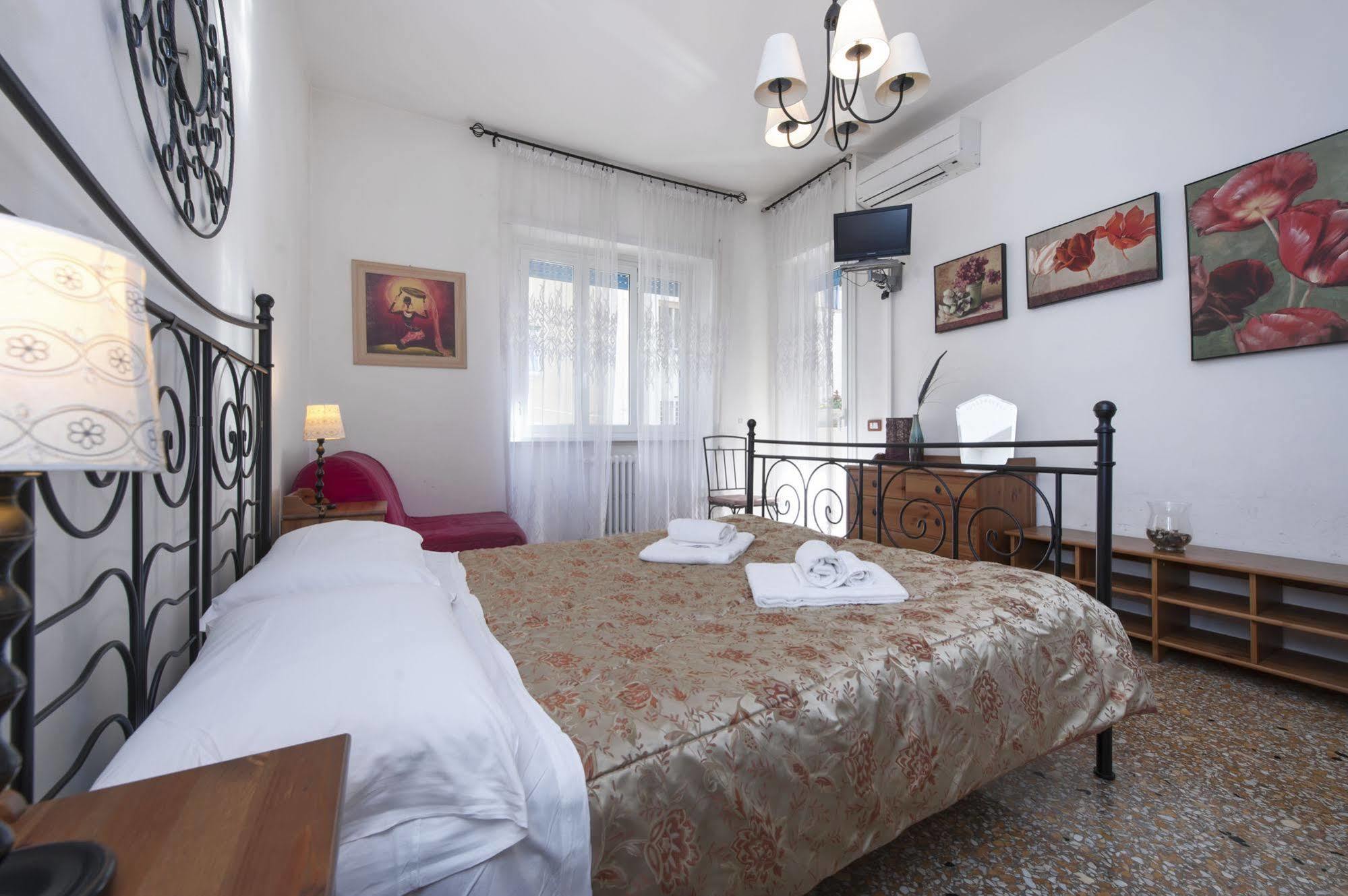روما B&B A Room For Holiday المظهر الخارجي الصورة